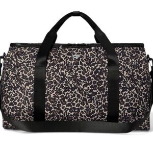 FABLETICS CONVERTIBLE TRAVEL BAG Color Brutalist Khaki